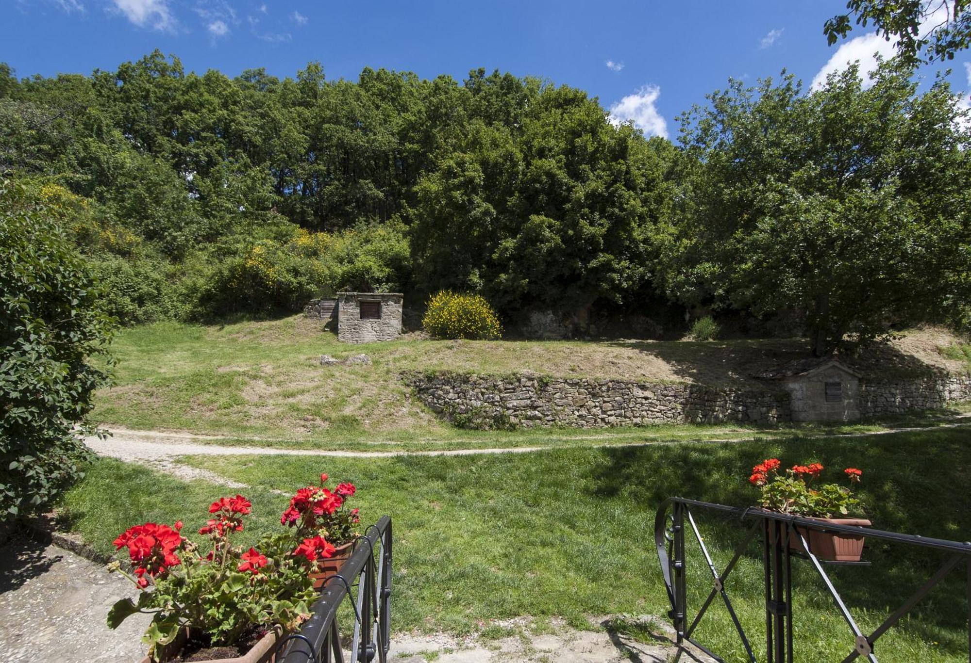 Borgo Tramonte Hotel Pratovecchio Exterior photo